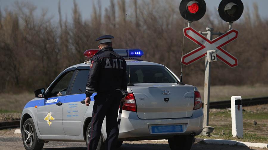 Поезд протаранил автомобиль на переезде Москва–Рязань<br />
